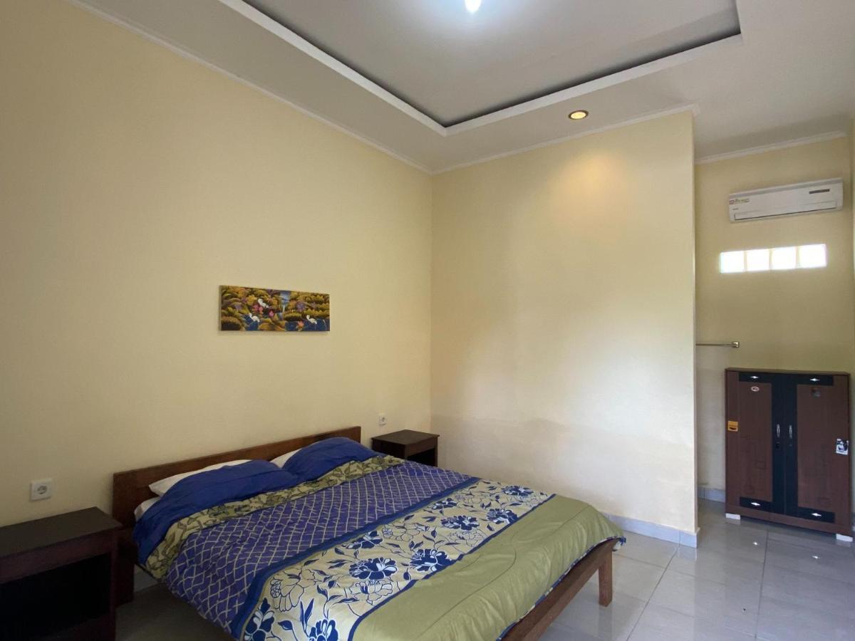 Jero Harum Homestay Krambitan Exterior photo